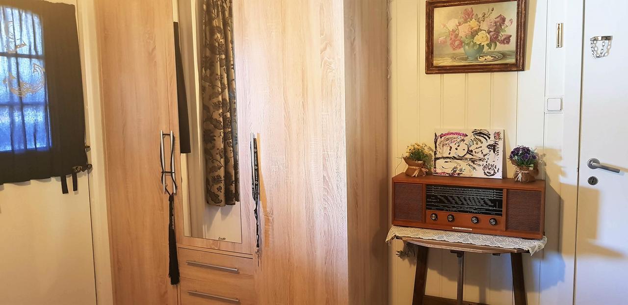 Berge & Laila'S Private Apartment Førde 外观 照片