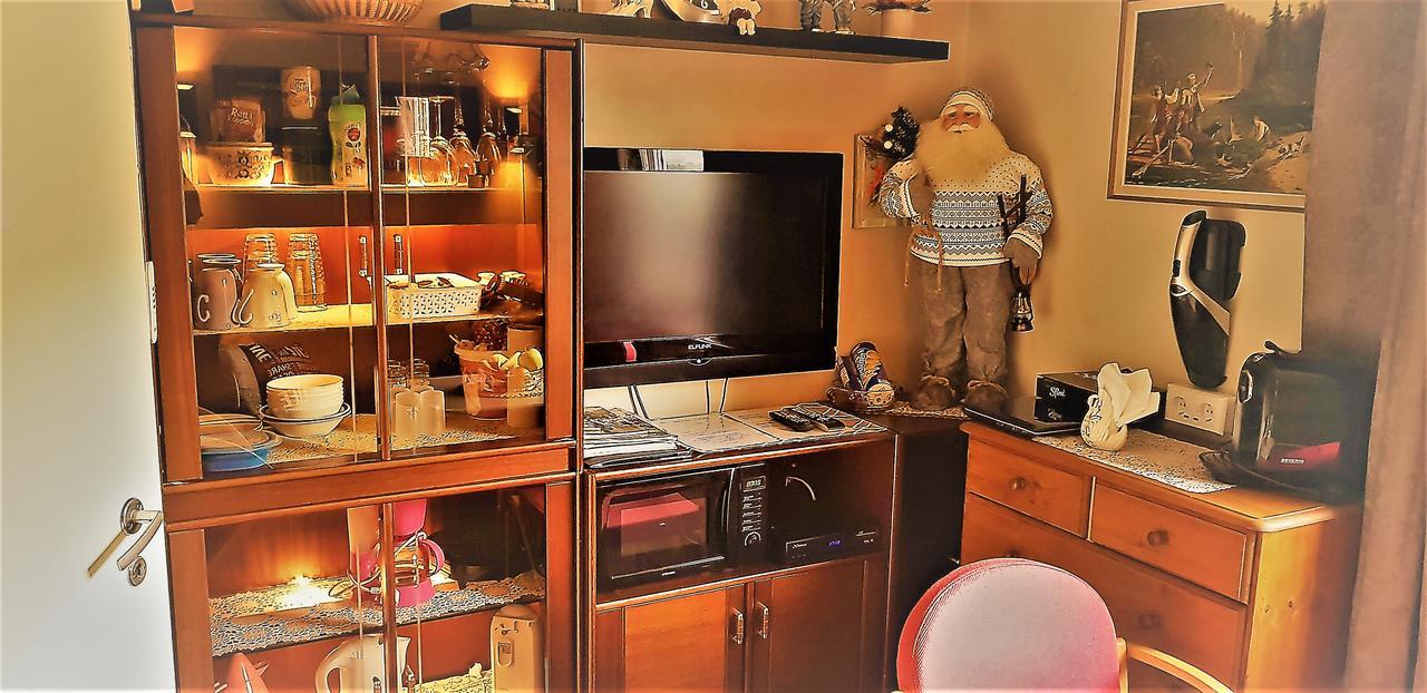 Berge & Laila'S Private Apartment Førde 外观 照片